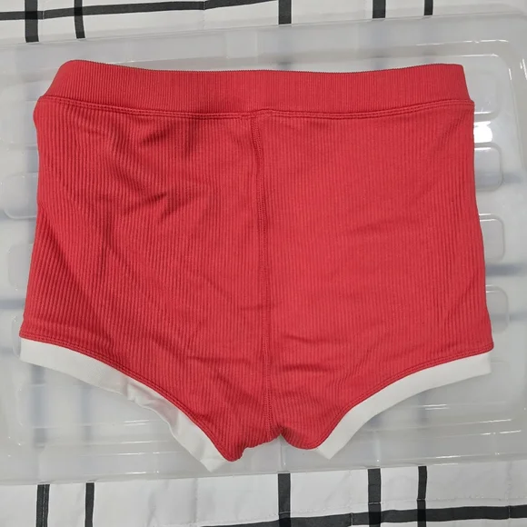 Offline by Aerie Shorts - Picture 2 of 5